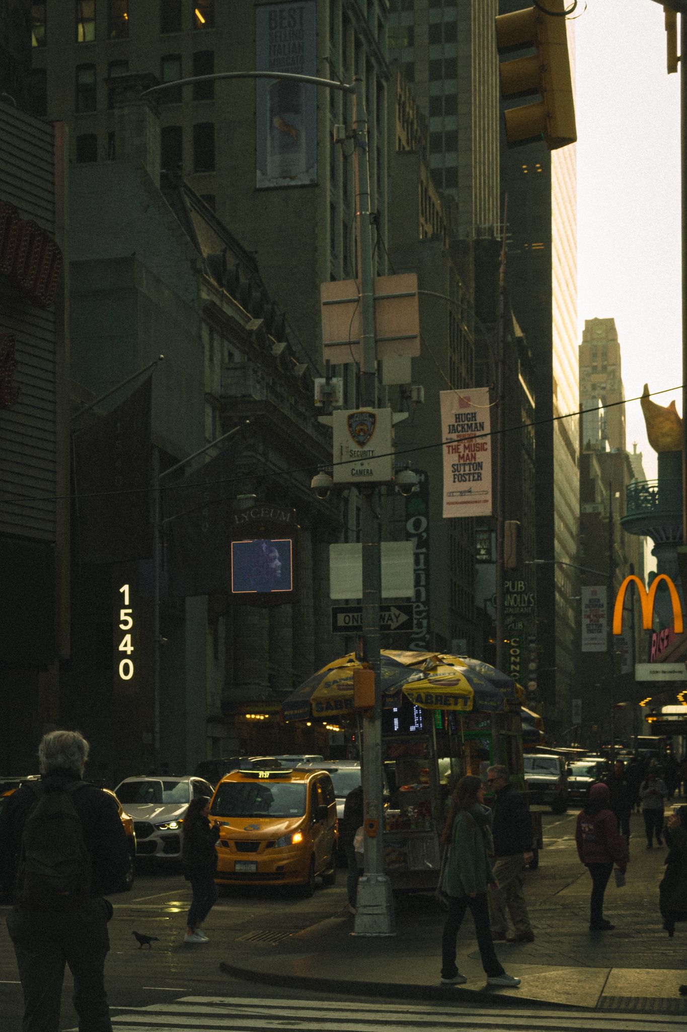 Escena vertical de una calle de Nueva York